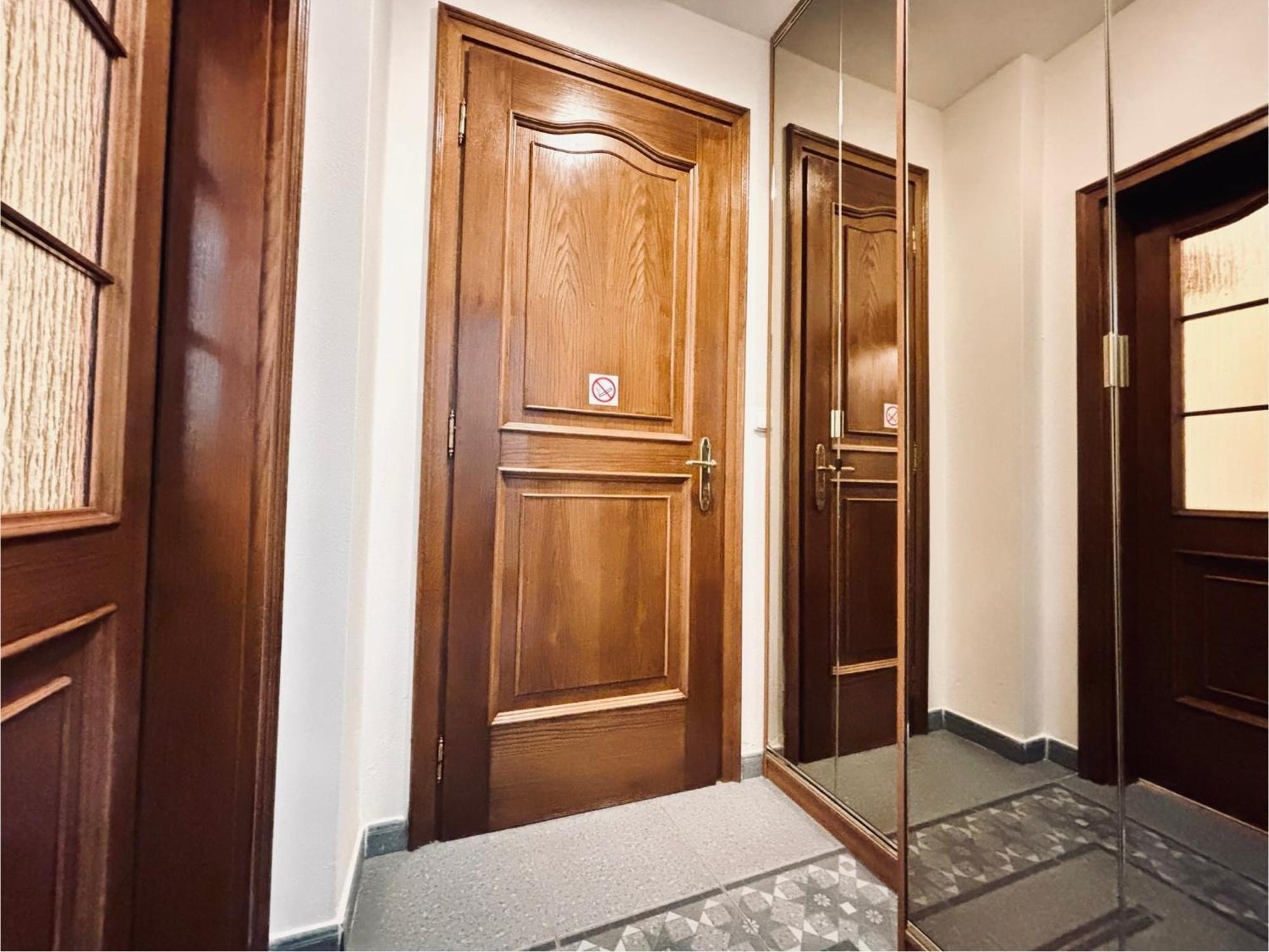 Poet'S Theme Room, Free Parking Карлові Вари Екстер'єр фото
